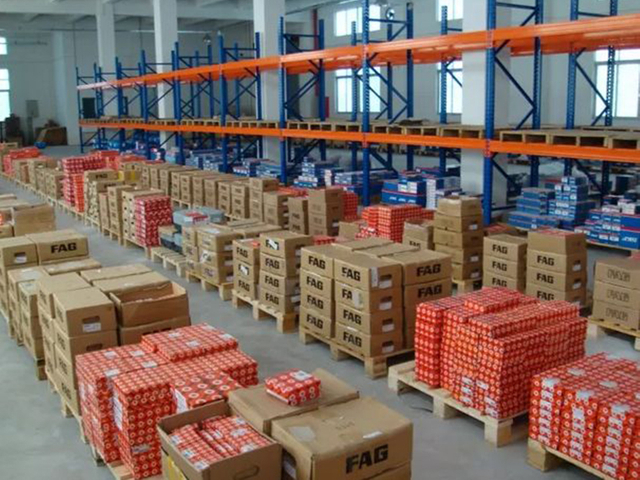 Полнокомплектный роликовый подшипник