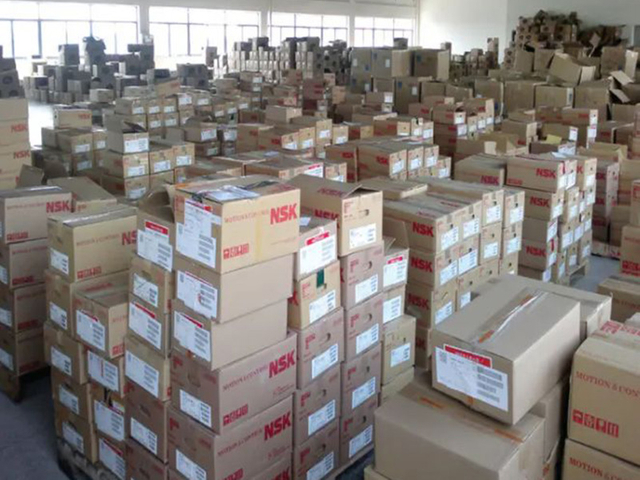 Прямой роликовый подшипник